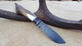 Pevné a zavírací nože z Damascenské oceli